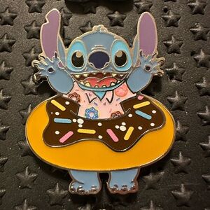 ✨3 for $32✨ Stitch Doughnut Mystery Pin